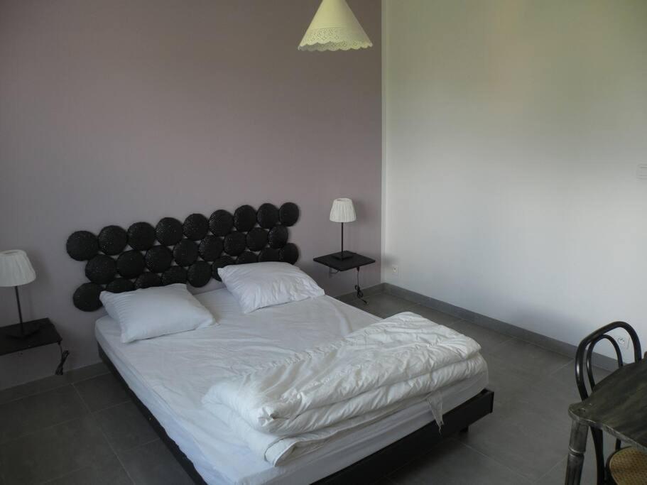 Villa Pour 10 Personnes Avec Piscine Et Jacuzzi Ales Exterior photo