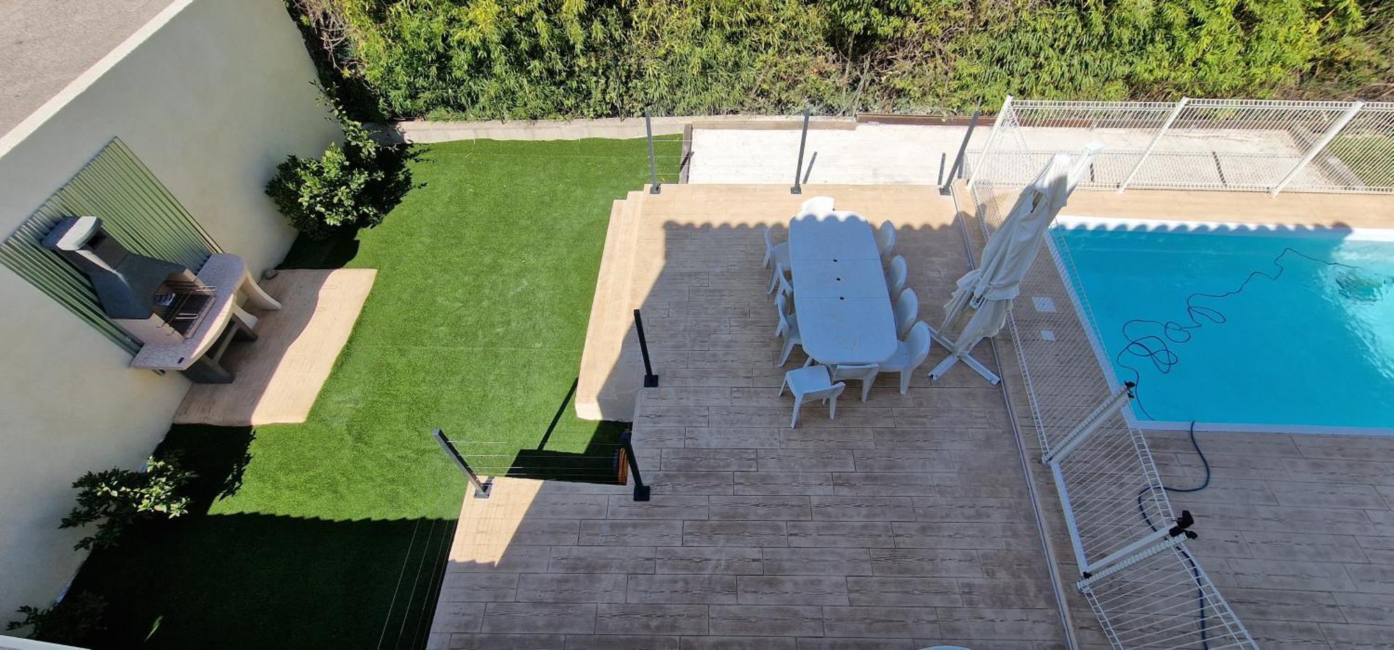 Villa Pour 10 Personnes Avec Piscine Et Jacuzzi Ales Exterior photo